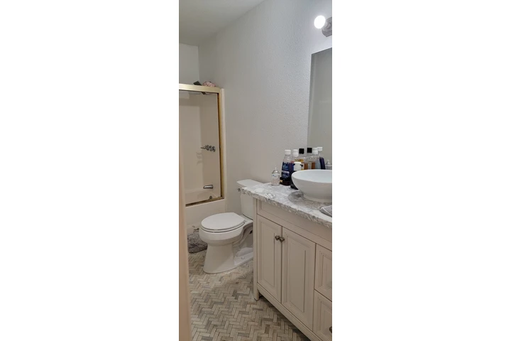 $995 : Recamara en RENTA🏡para MUJER image 6
