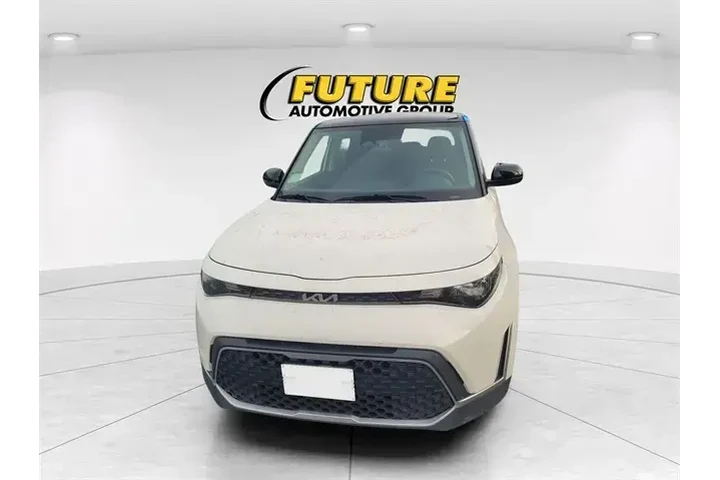 $13997 : Kia Soul 2023 S 4dr Crossove image 2