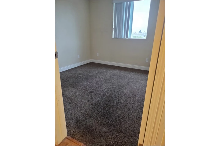 $800 : Rento un Cuarto image 1
