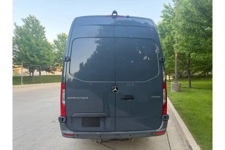 $27997 : 2019 Mercedes-Benz Sprinter 2 image 6