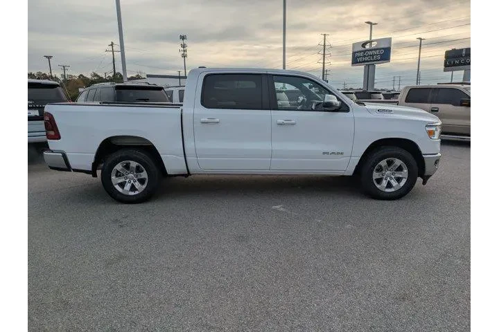 $31995 : Ram 1500 2024 4x2 Laramie 4d image 4