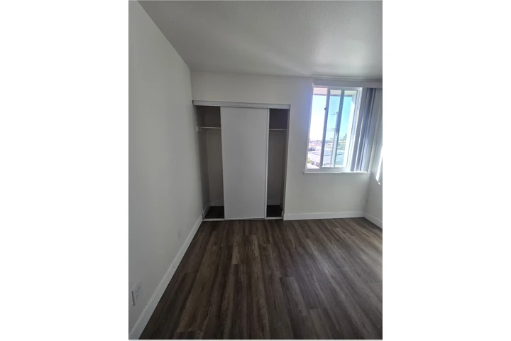 $900 : Es un apartamento image 2