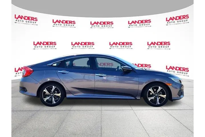 $14500 : Honda Civic 2017 Touring 4dr image 2