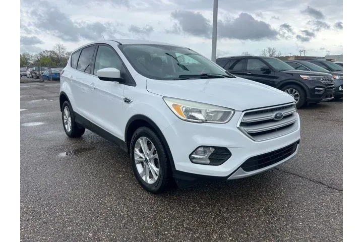 $12225 : Ford Escape 2019 SE 4dr SUV image 3