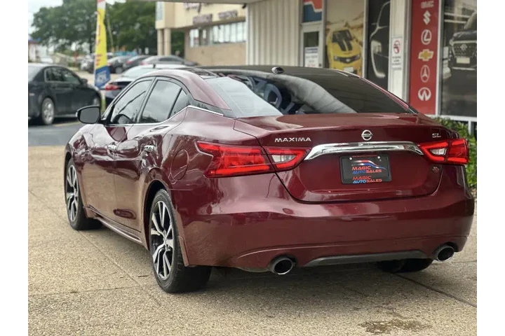 $14499 : 2017 Maxima 3.5 S image 7