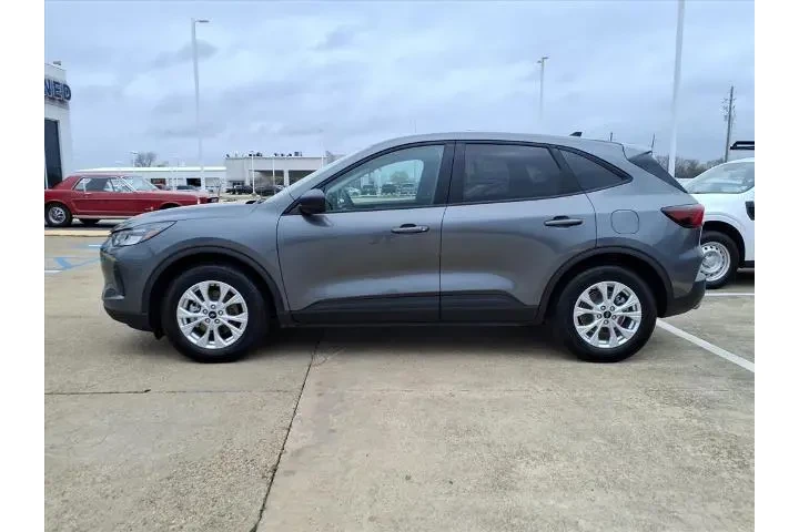 $21988 : Ford Escape 2025 Active 4dr image 2