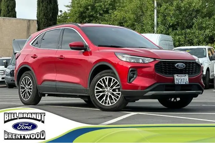 $29077 : Ford Escape Plug-In Hybrid 2 image 1