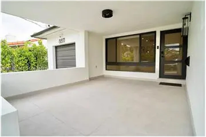 $9900 : Rental property with 4 bedro image 5