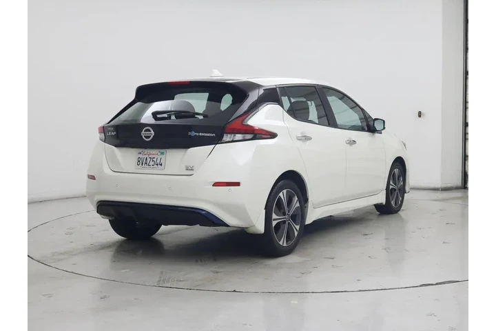 $15998 : Nissan LEAF 2020 SV PLUS 4dr image 8