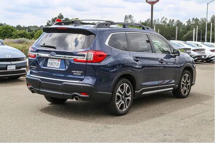 $33991 : Subaru Ascent 2023 AWD Limit image 5