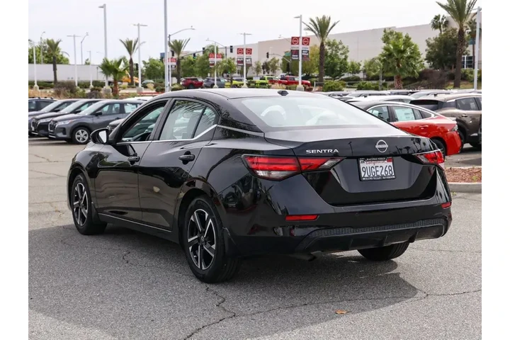 $19753 : Nissan Sentra 2025 SV 4dr Se image 6