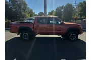 $34995 : Toyota Tacoma 2018 4x4 TRD P thumbnail