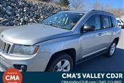 PRE-OWNED 2016 JEEP COMPASS S en Madison WV