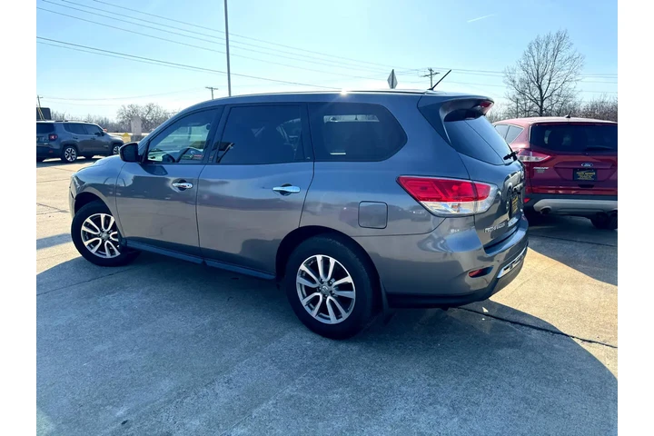 $6999 : 2015 Pathfinder SV 4WD image 8