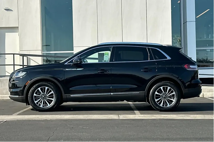 $33900 : Lincoln Nautilus 2022 Reserv image 6