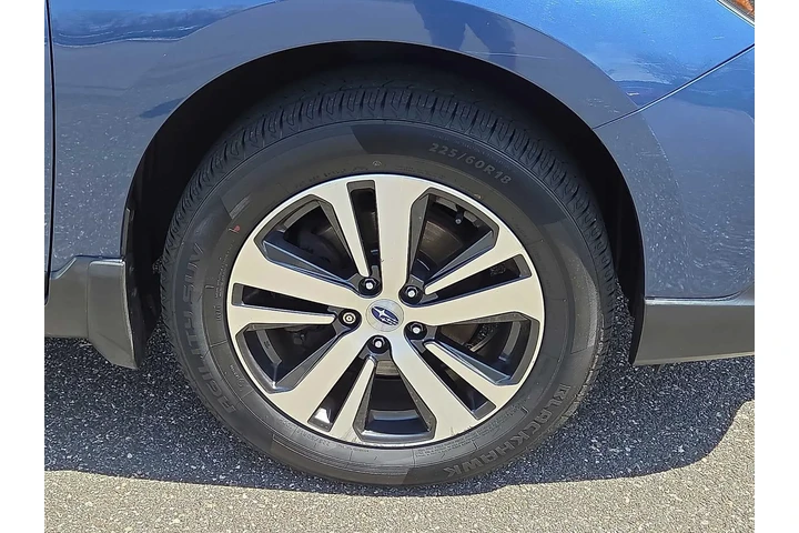 $17788 : Subaru Outback 2019 AWD 2.5i image 8