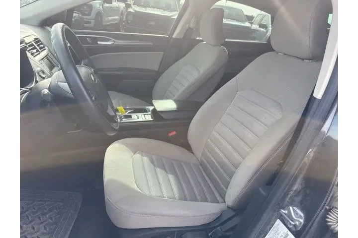 $13500 : Ford Fusion Hybrid 2018 S 4d image 9