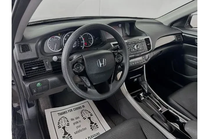 $16000 : Honda Accord 2017 LX 4dr Sed image 9
