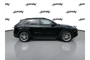 $38475 : Porsche Cayenne 2021 AWD 4dr thumbnail
