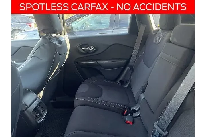 $10694 : Jeep Cherokee 2017 4x4 Latit image 6