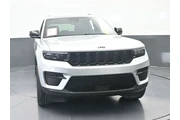 $30000 : Jeep Grand Cherokee 2023 4x4 thumbnail