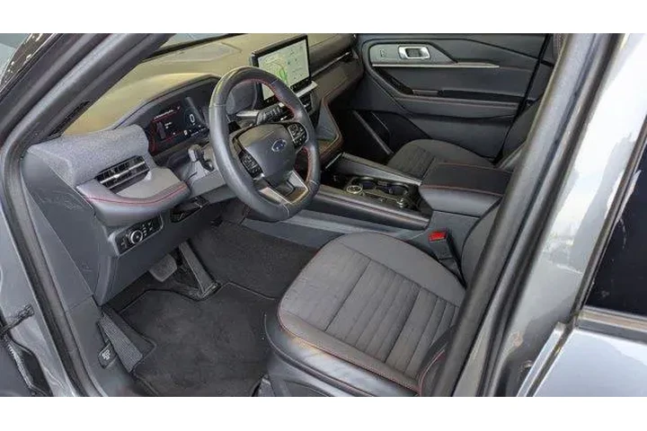 $37999 : Ford Explorer 2025 AWD ST-Li image 5