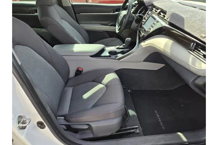 $22591 : Toyota Camry 2020 LE 4dr Sed image 3