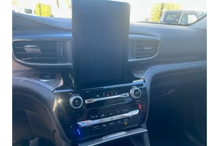 $31895 : Ford Explorer 2022 AWD Plati image 5