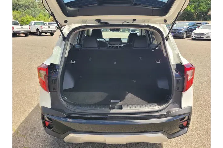 $24269 : Kia Seltos 2024 AWD S 4dr SU image 8