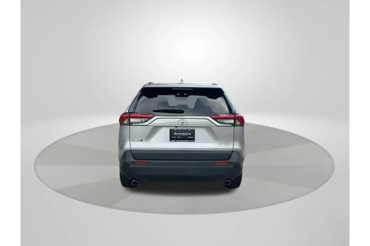 $25000 : Toyota RAV4 2024 AWD XLE 4dr image 7