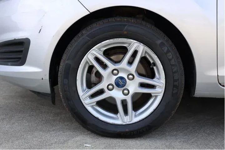 $9609 : Ford Fiesta 2019 SE 4dr Hatc image 9