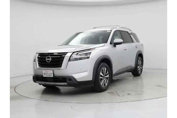 $29998 : Nissan Pathfinder 2023 SL 4d image 4