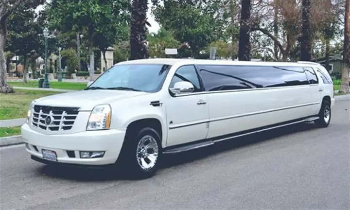 Limo Rentals image 1