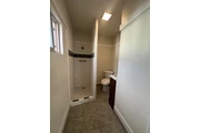 $2350 : Rento casita de 2 recámaras thumbnail