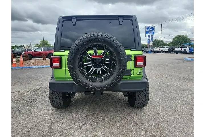 $30998 : Jeep Wrangler Unlimited 2018 image 4