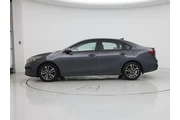 $16998 : Kia Forte 2023 LXS 4dr Sedan thumbnail