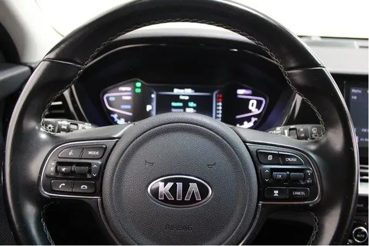 $20998 : Kia Niro Plug-In Hybrid 2020 image 8