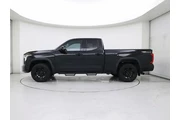 $39998 : Toyota Tundra 2022 4x4 SR5 4 thumbnail