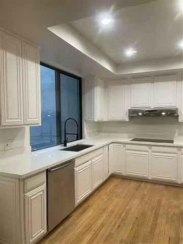Counter tops image 7