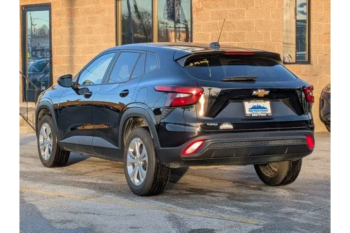 $19993 : Chevrolet Trax 2025 LS 4dr C image 5
