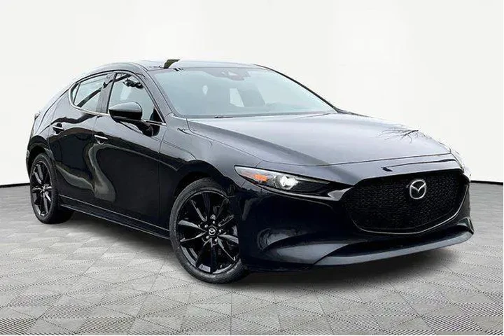 $18897 : Mazda Mazda3 Hatchback 2020 image 2