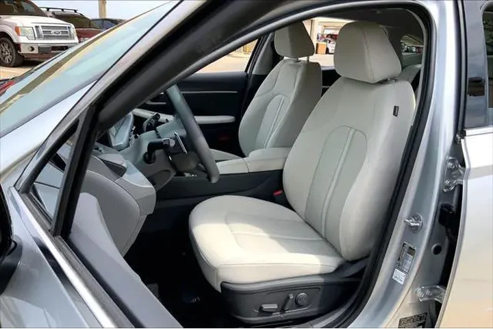 $25988 : Hyundai SONATA 2025 AWD SEL image 8
