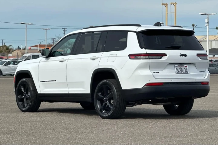 $37981 : Jeep Grand Cherokee L 2024 4 image 5