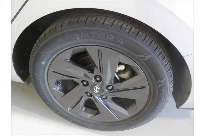 $16930 : Hyundai ELANTRA 2021 SEL 4dr image 9