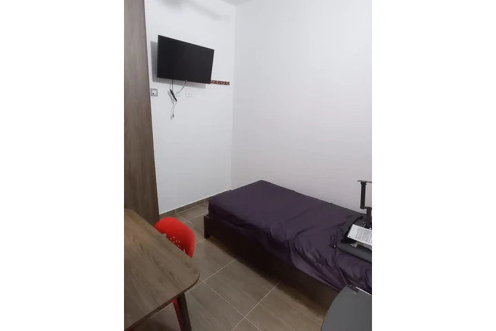 $580000 : HABITACION AMOBLADA ESTUDIANTE image 7