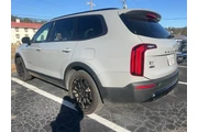 $35990 : Kia Telluride 2022 AWD SX 4d thumbnail
