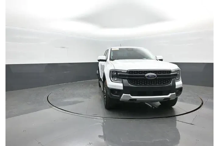 $38860 : Ford Ranger 2024 4x4 Lariat image 2