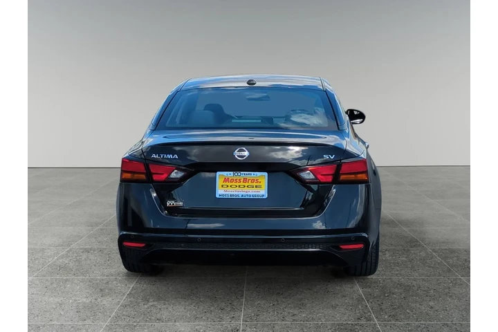 $24398 : Nissan Altima 2022 2.5 SV 4d image 4