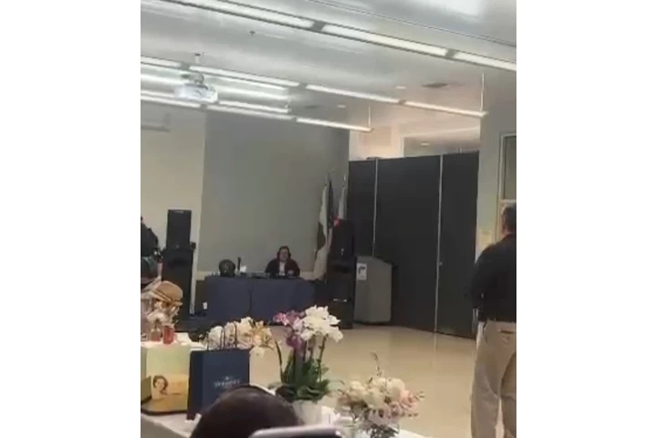 Dj Epi música para fiestas. image 2