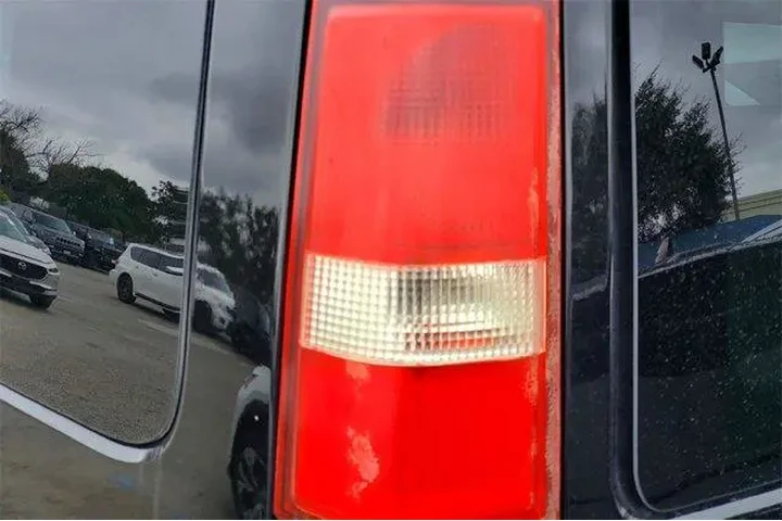 $16035 : Chevrolet Express 2017 LT 25 image 6